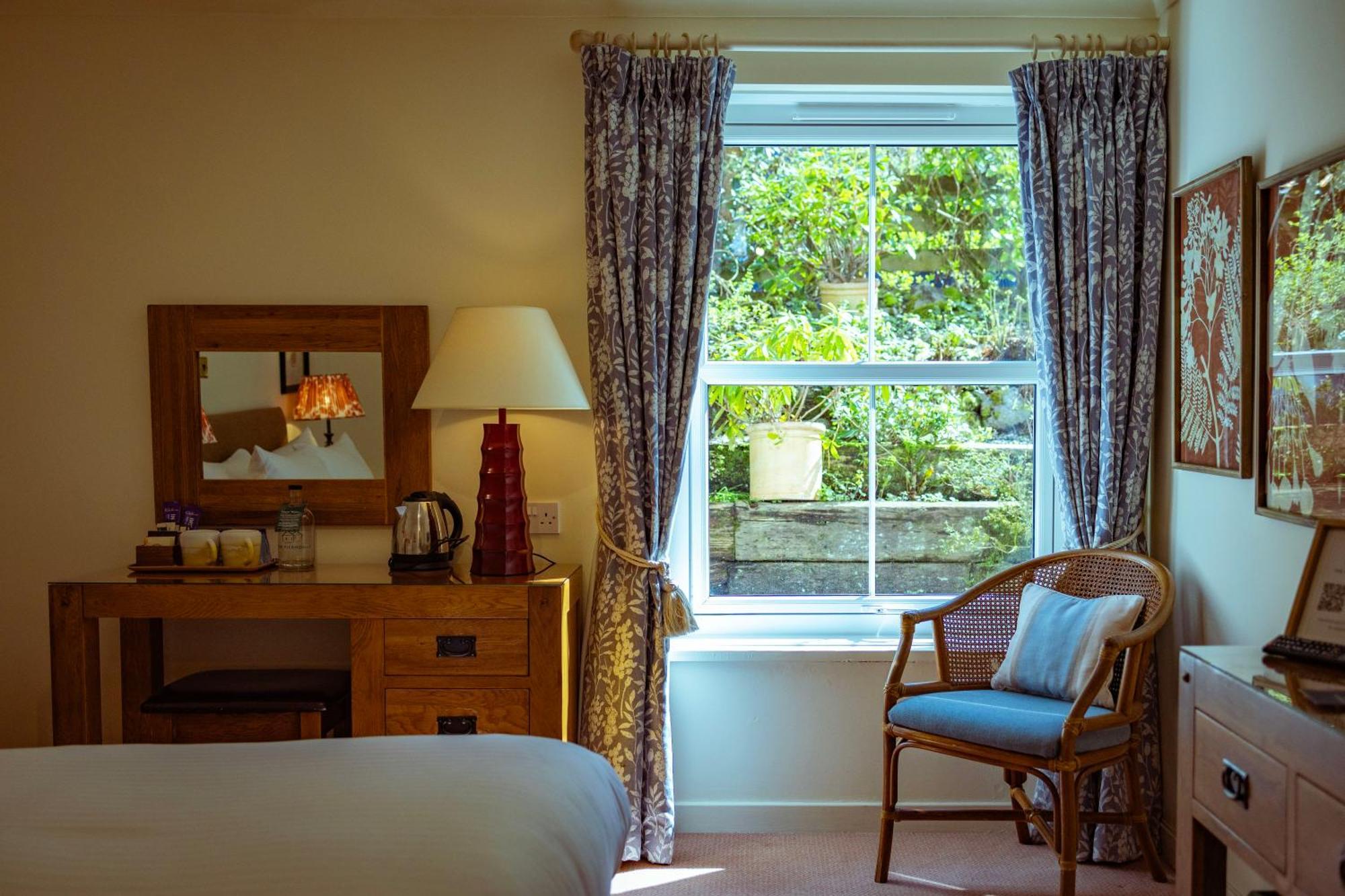 The Pierhouse Hotel Port Appin Exterior photo