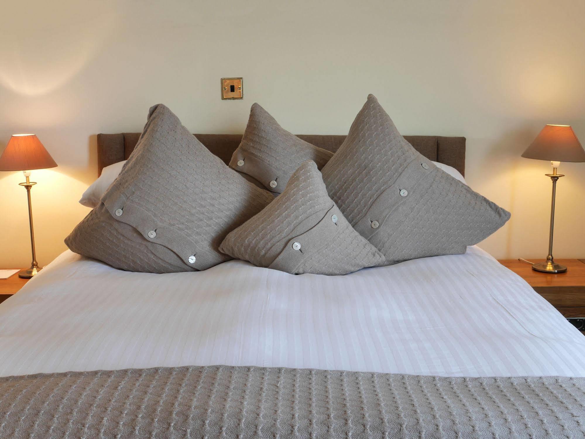 The Pierhouse Hotel Port Appin Exterior photo